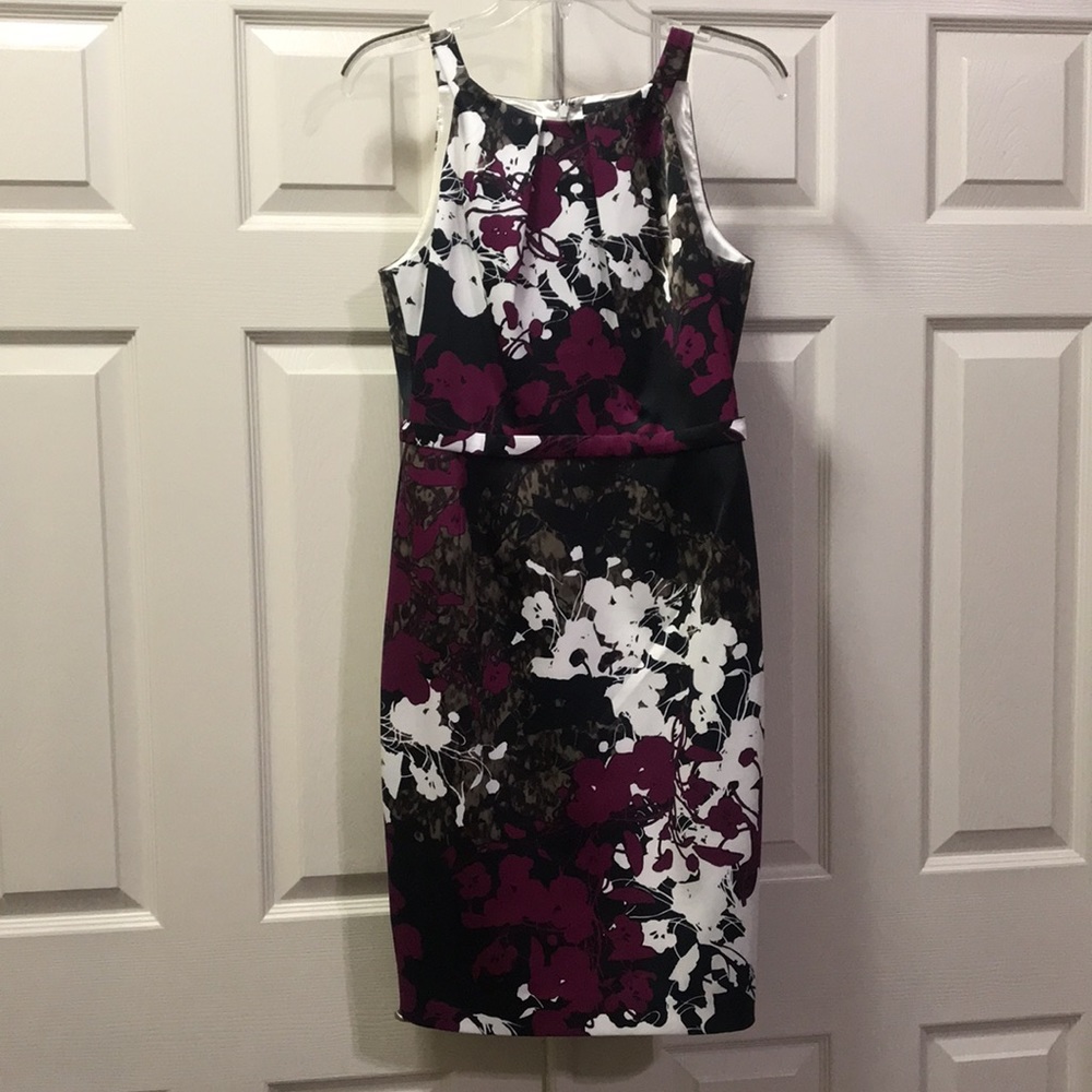 Tahari Belted Sleeveless Dress Black, White and Purple Size 6